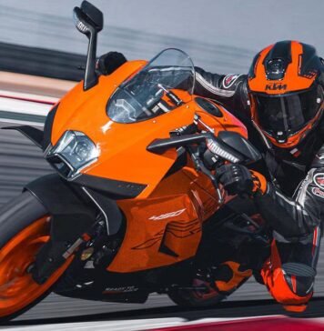 KTM presenta en China la 450 RC: una deportiva bicilíndrica para el A2