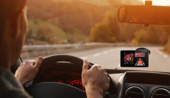 probamos-el-coyote-max-uno-de-los-mejores-avisadores-de-radares-y-te-contamos-nuestra-experiencia